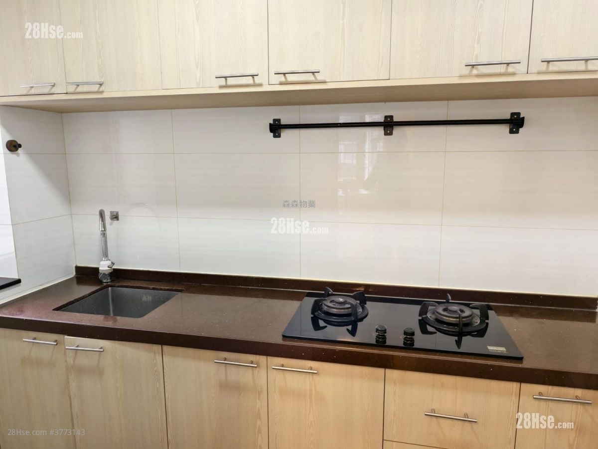 Nan Fung Sun Chuen Sell 2 Bedrooms , 1 Bathroom 391 ft²