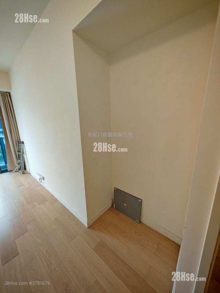 Oasis Kai Tak Rental Studio , 1 Bathroom 294 ft²