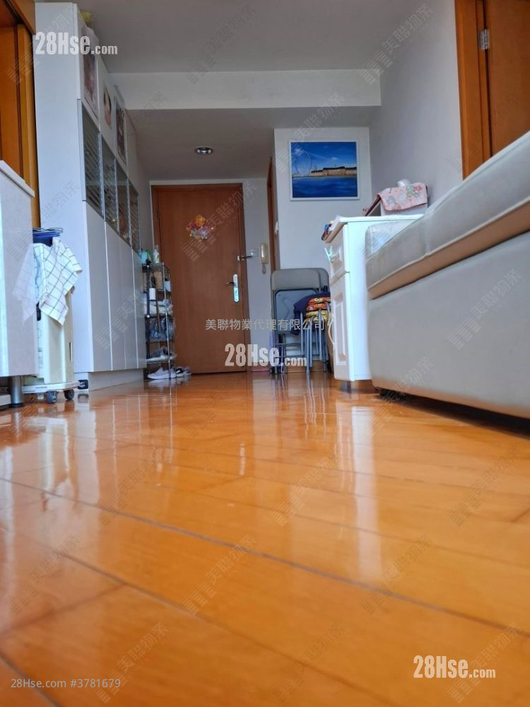 Park Central Sell 2 Bedrooms , 1 Bathroom 406 ft²