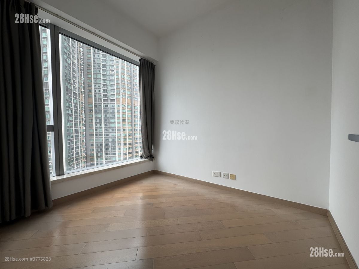 睡房 1: 天玺 售盘 3 房 875 平方尺