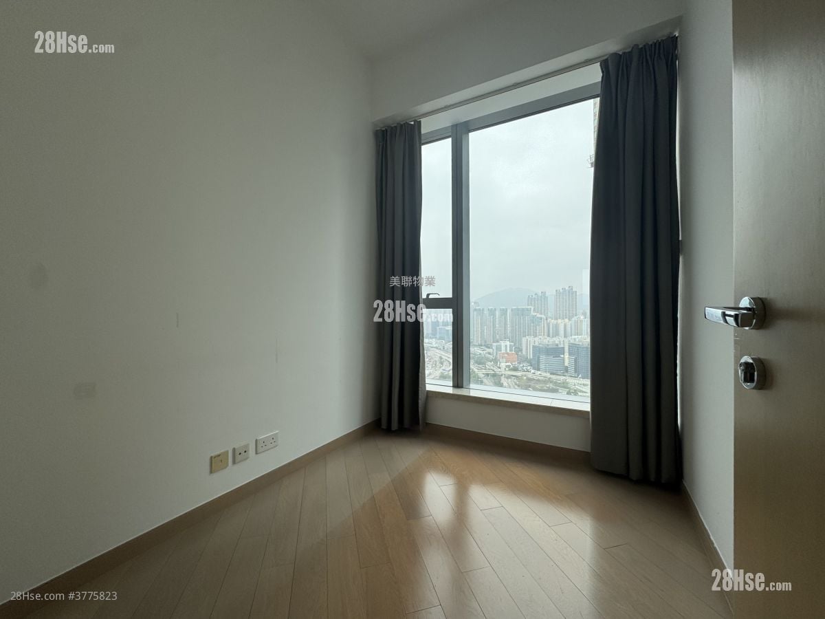 睡房 2: 天玺 售盘 3 房 875 平方尺