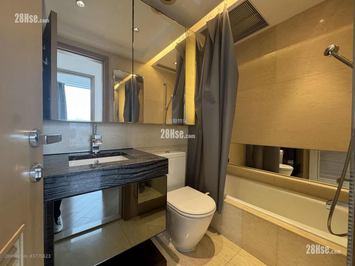 浴室: 天玺 售盘 3 房 875 平方尺