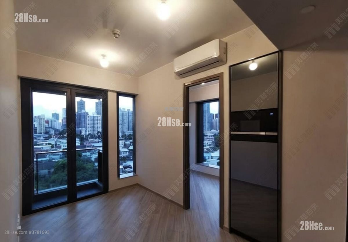 尚悦方 租盘 1 房 , 1 浴室 306 平方尺