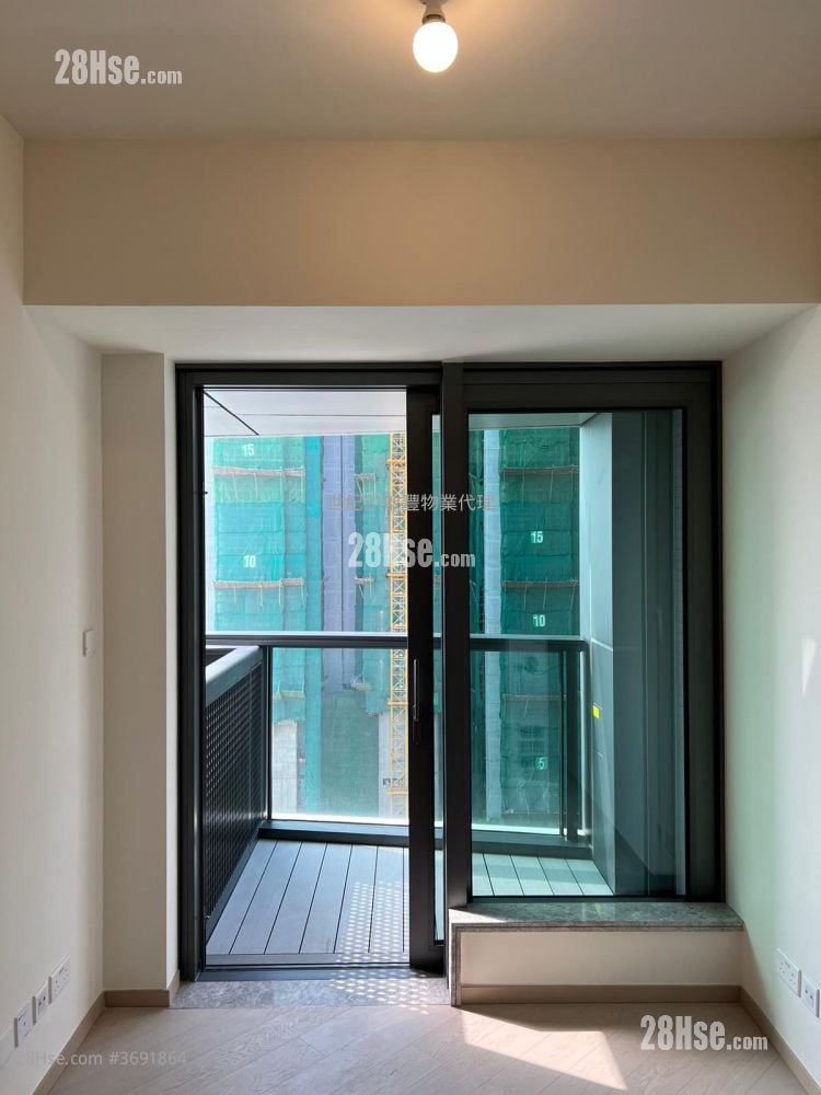 One Victoria Rental 1 Bedroom , 1 Bathroom 338 ft²