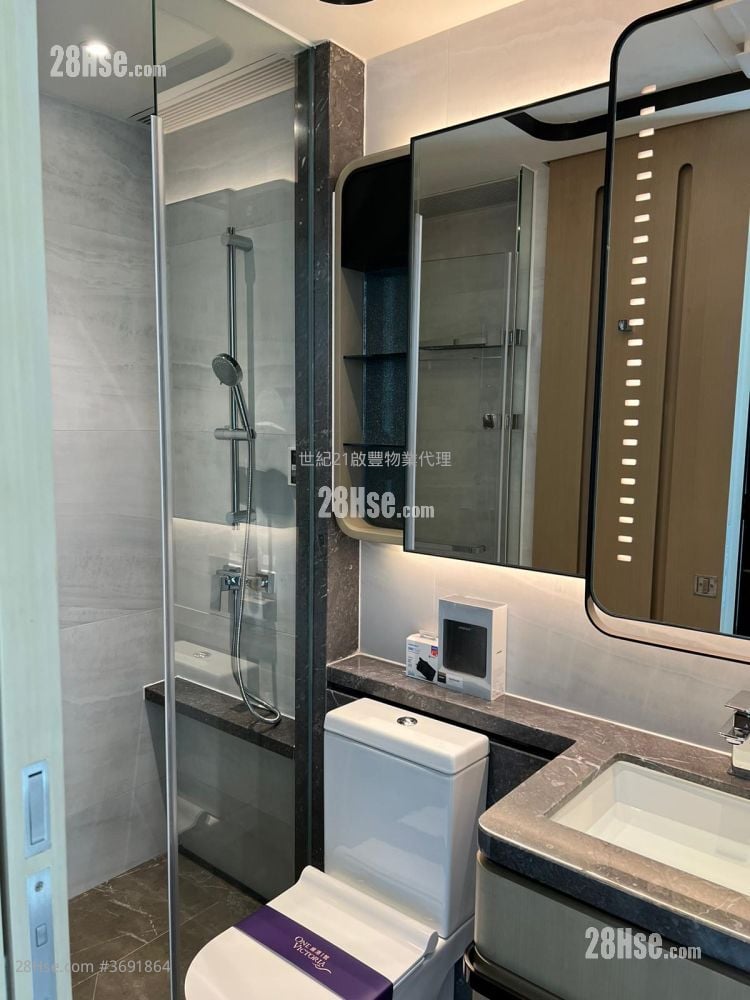 One Victoria Rental 1 Bedroom , 1 Bathroom 338 ft²