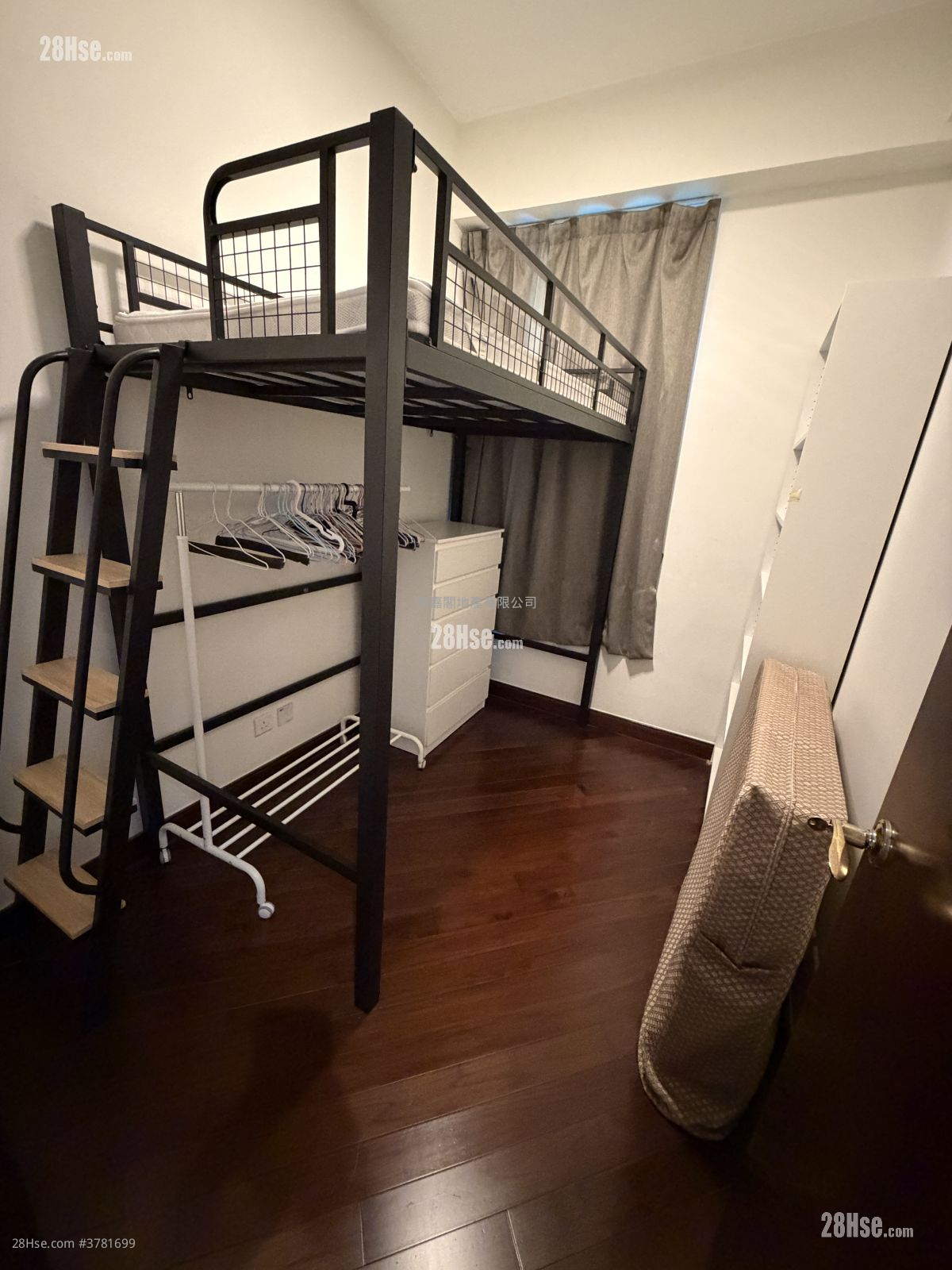 Mayfair By The Sea Rental 668 ft²