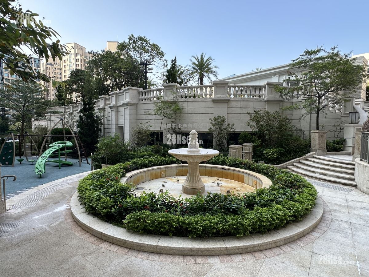 Mayfair By The Sea Rental 668 ft²