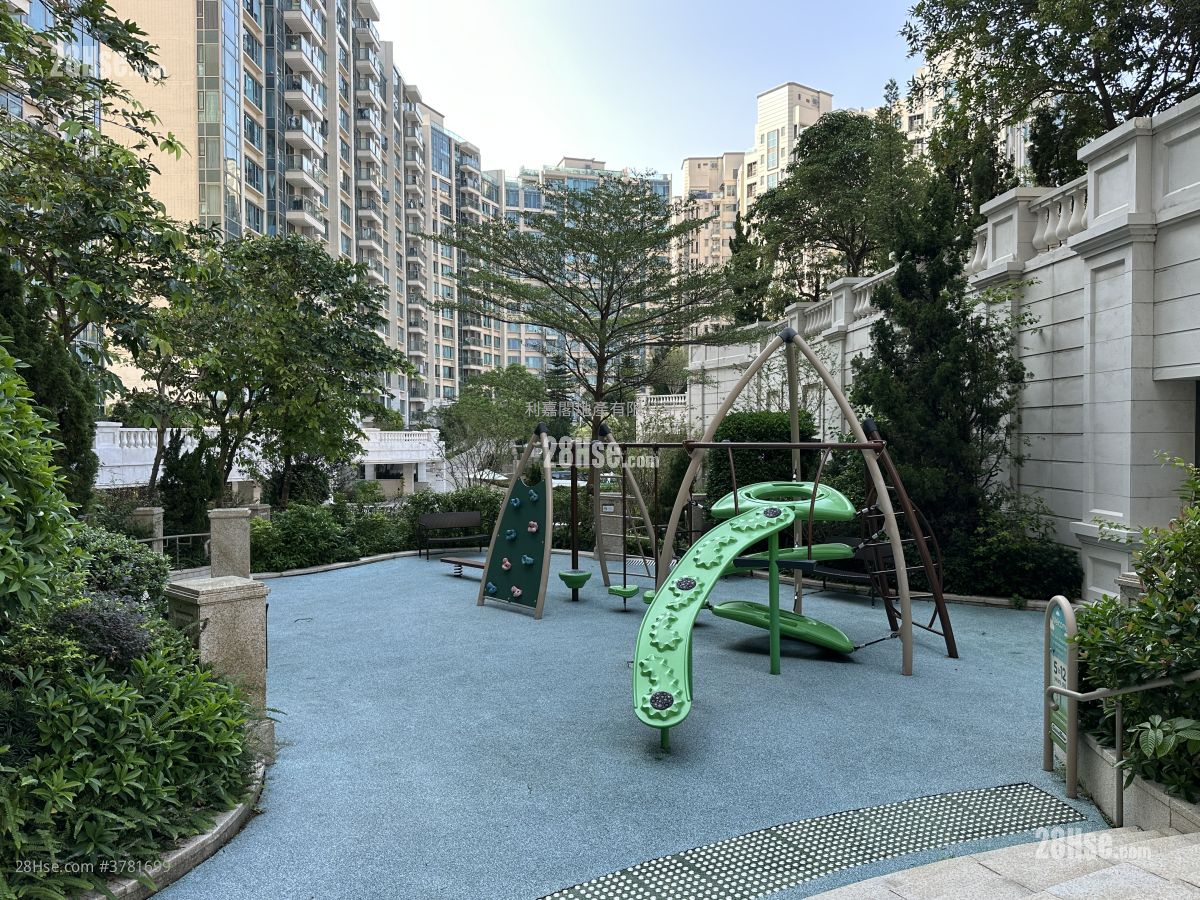 Mayfair By The Sea Rental 668 ft²