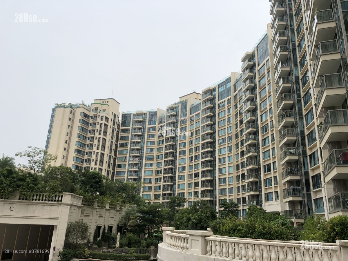 Mayfair By The Sea Rental 668 ft²