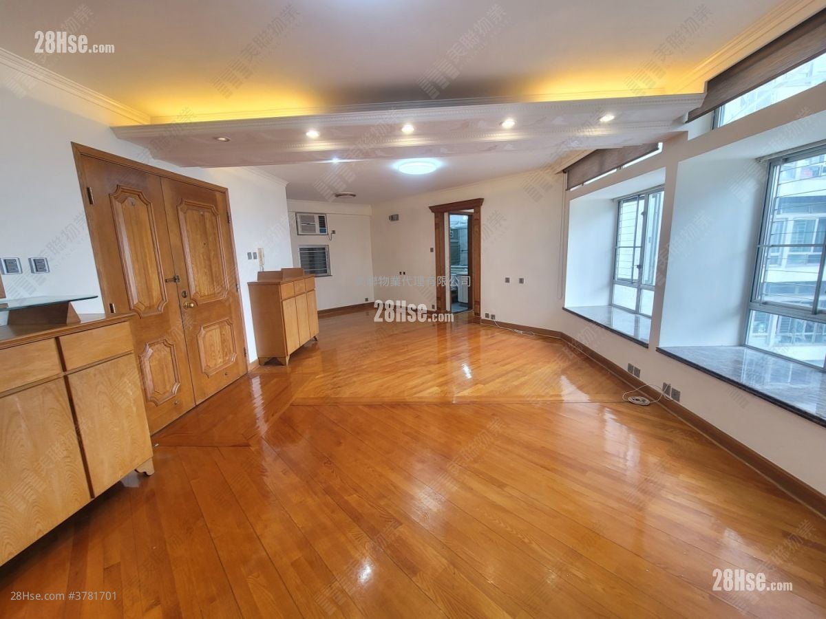 Laguna City Sell 5+ Bedrooms 687 ft²