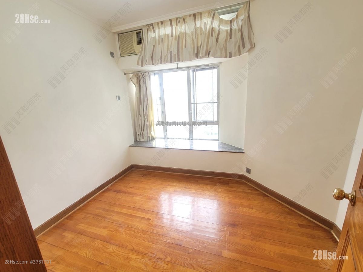 Laguna City Sell 5+ Bedrooms 687 ft²