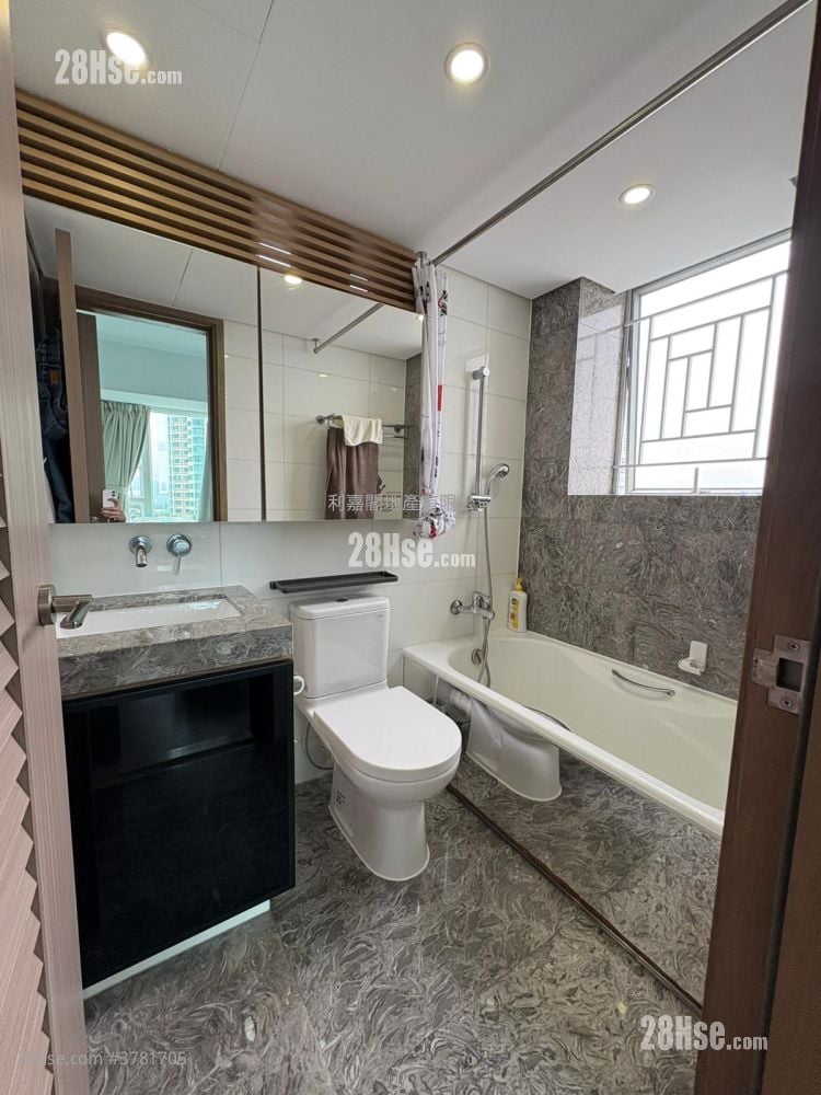 海桃湾 售盘 3 房 , 2 浴室 791 平方尺