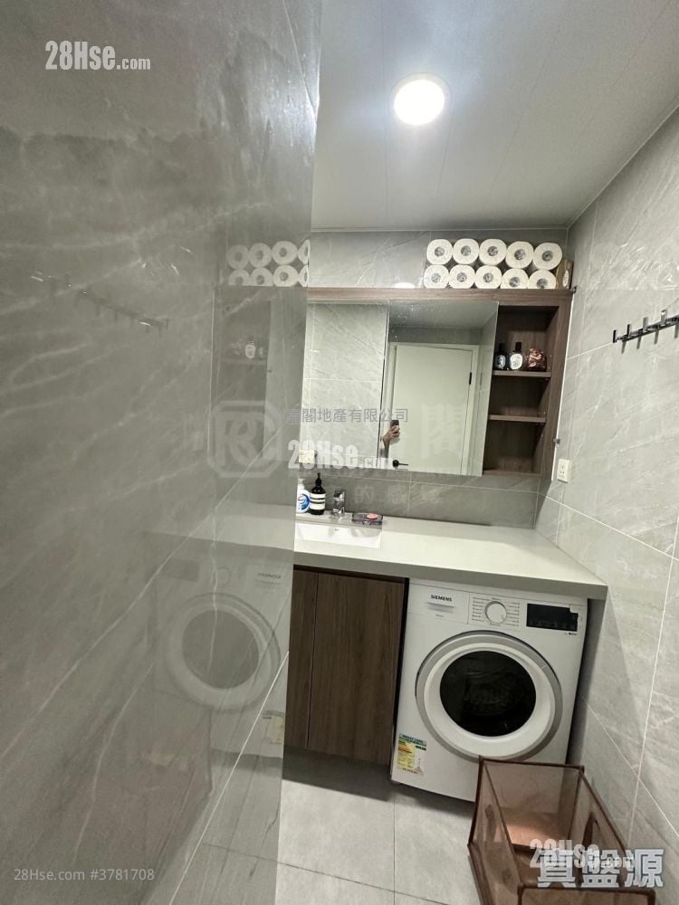 Eightland Gardens Sell 1 Bedroom 333 ft²