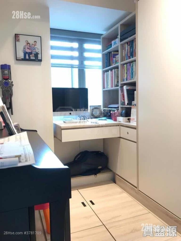 The Wings Sell 3 Bedrooms 694 ft²