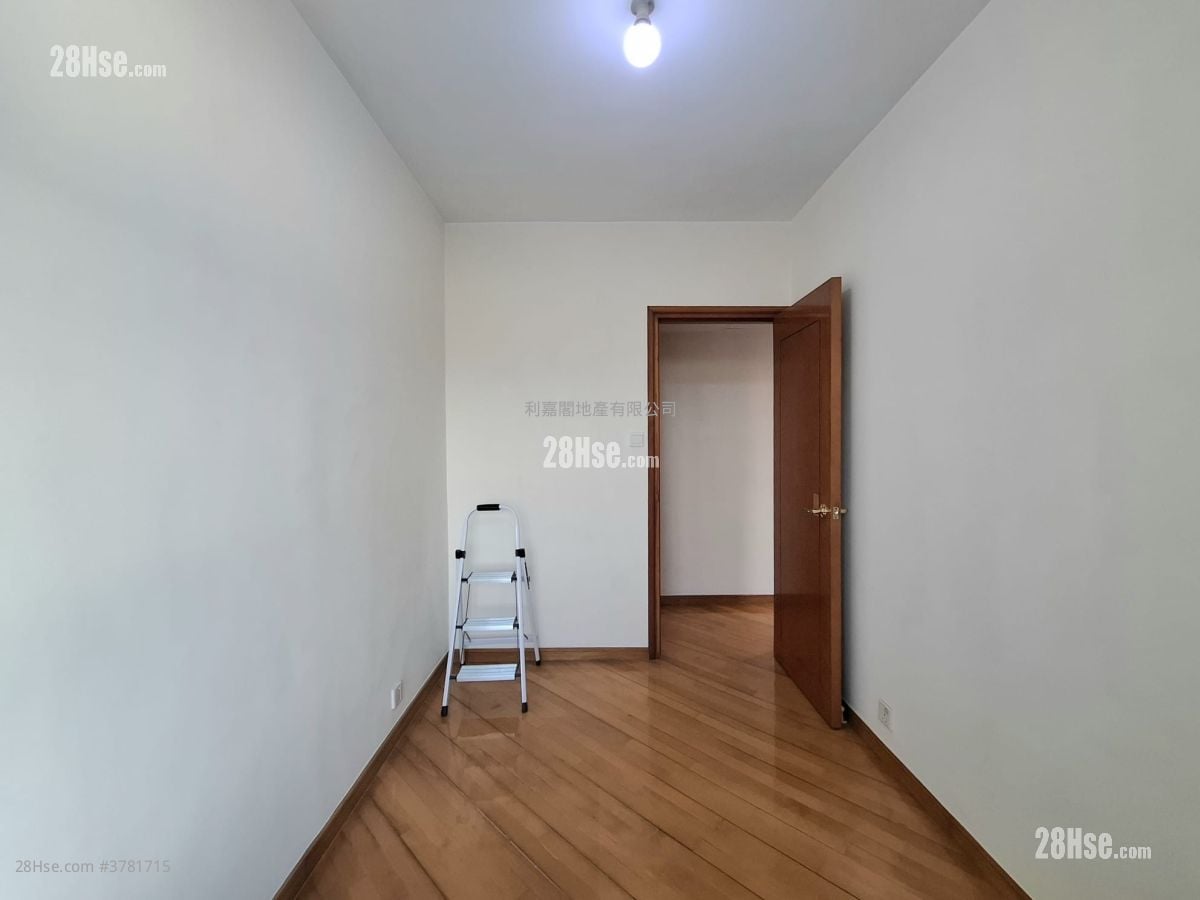 东堤湾畔 租盘 813 平方尺