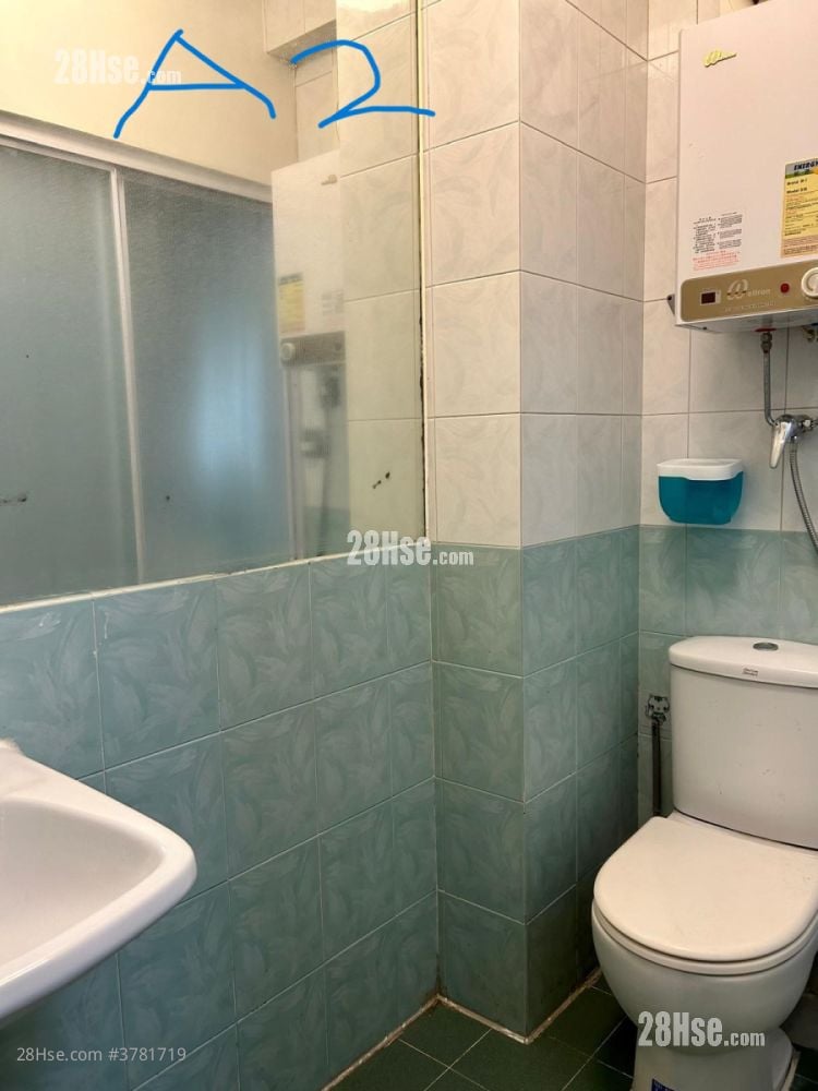 又一楼 租盘 1 房 , 1 浴室 190 平方尺