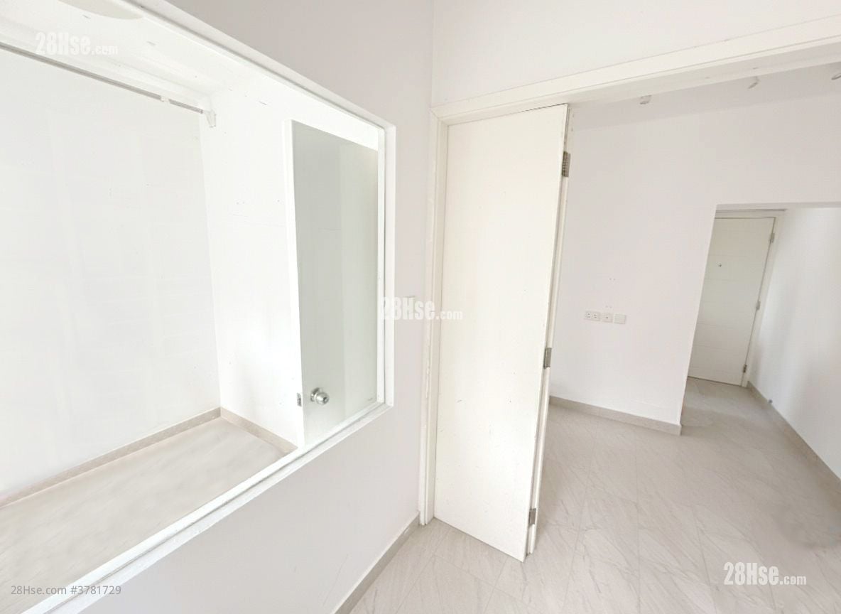 Hang Cheong Tai Building Sell 2 Bedrooms , 1 Bathroom