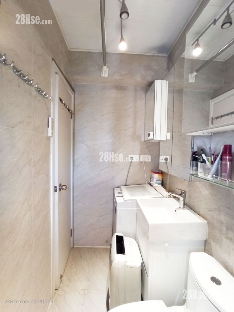 Hang Cheong Tai Building Sell 2 Bedrooms , 1 Bathroom