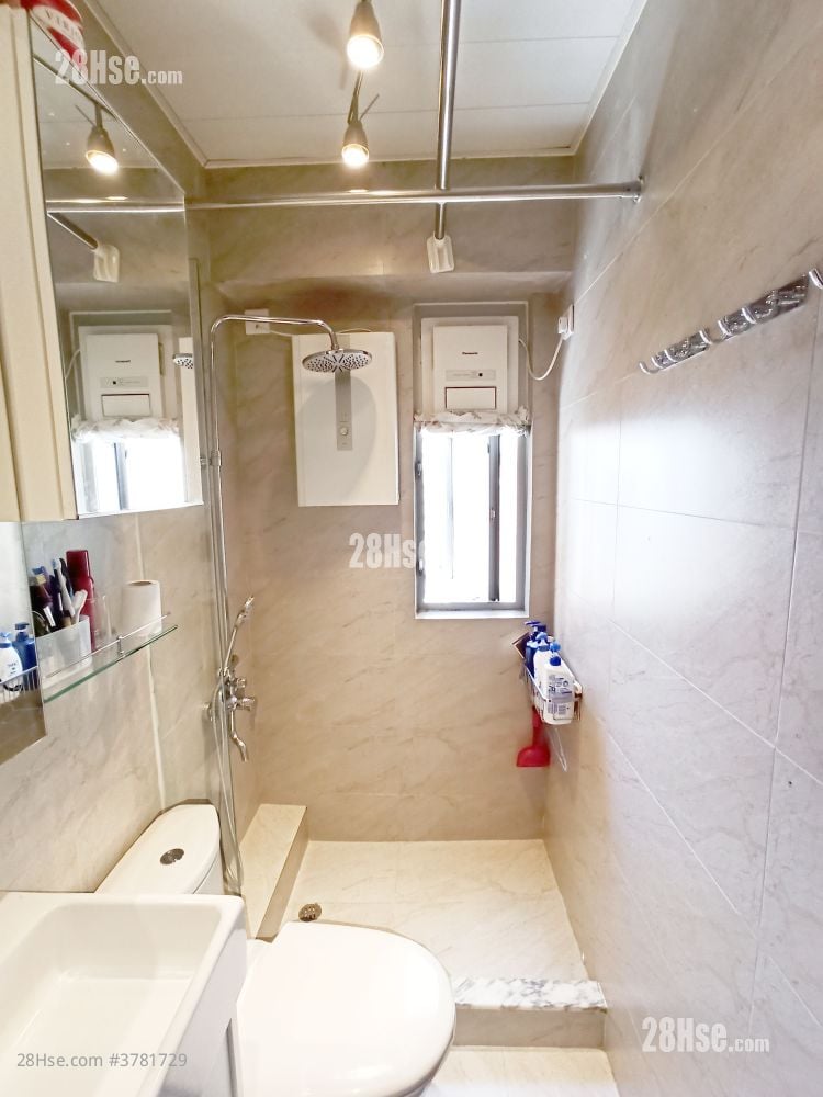 Hang Cheong Tai Building Sell 2 Bedrooms , 1 Bathroom