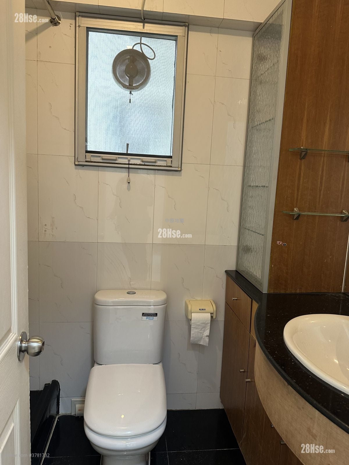 Lei King Wan Rental 3 Bedrooms , 1 Bathroom 536 ft²