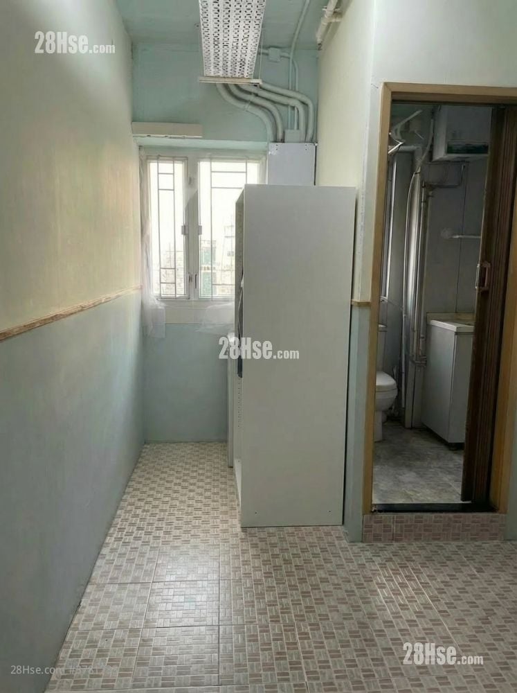 Wang Lung Industrial Building Rental Studio , 1 Toilet