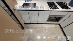 Marini Rental 3 Bedrooms , 2 Bathrooms 770 ft²