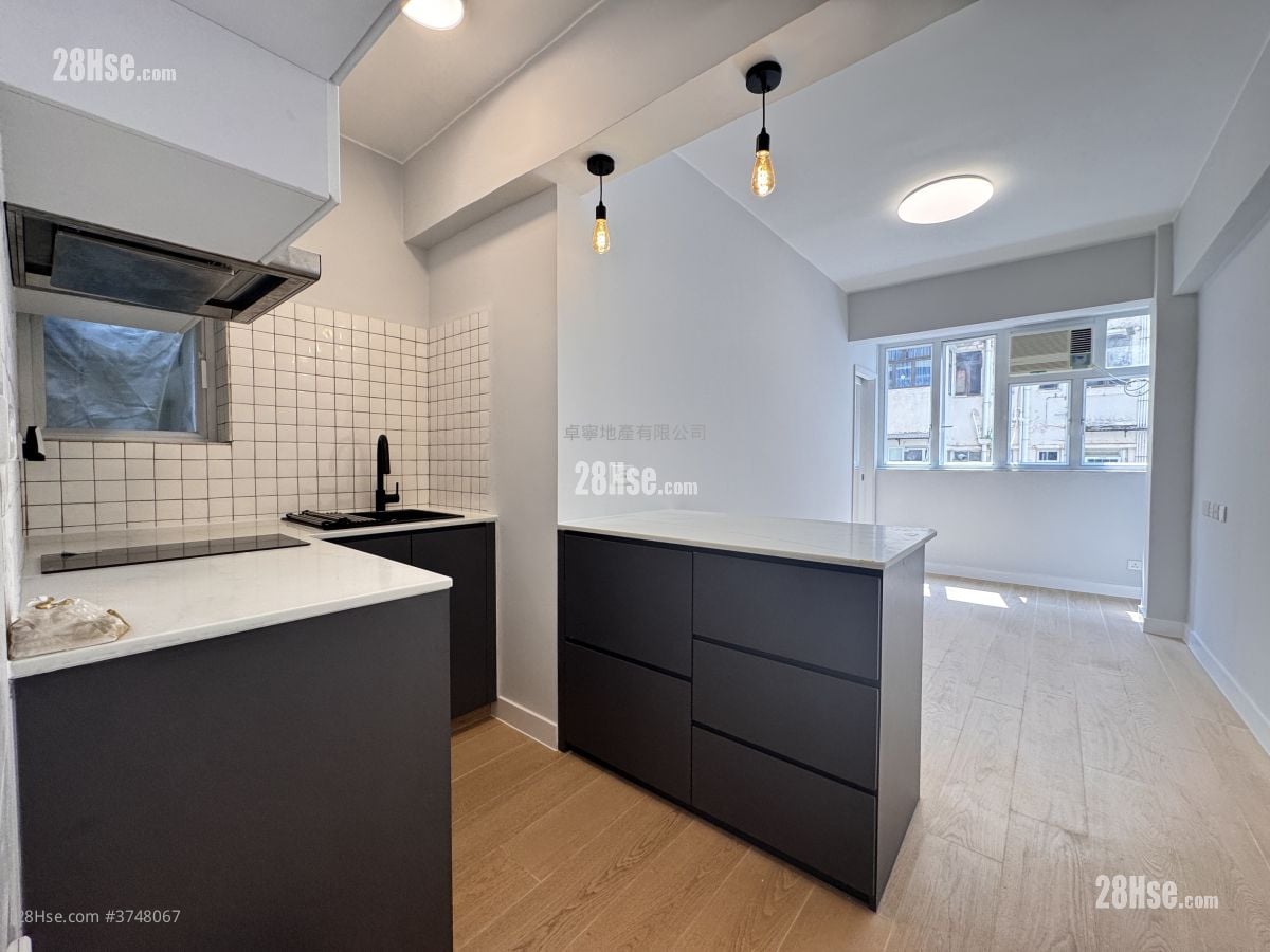 南榮大廈 租盤 1 房 , 1 浴室 375 平方呎