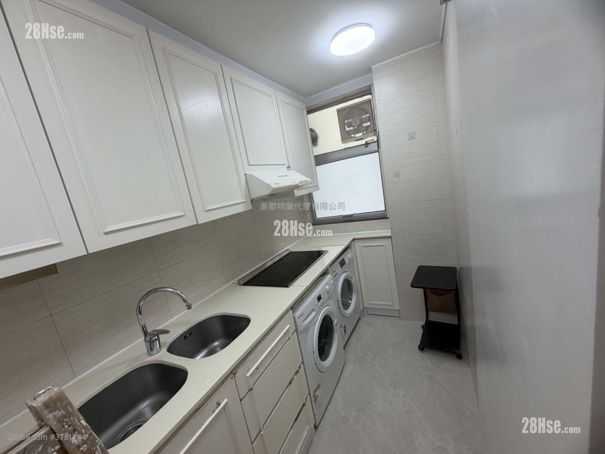 Taikoo Shing Rental 2 Bedrooms , 1 Bathroom 580 ft²