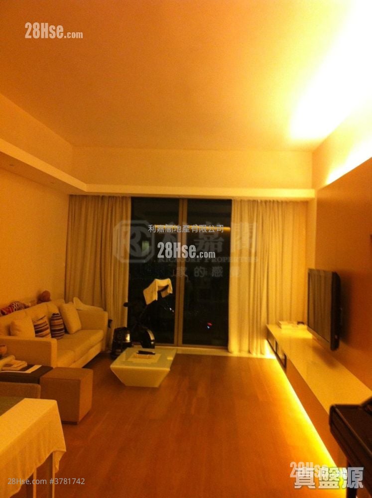 The Cairnhill Sell 3 Bedrooms , 3 Bathrooms 1,186 ft²