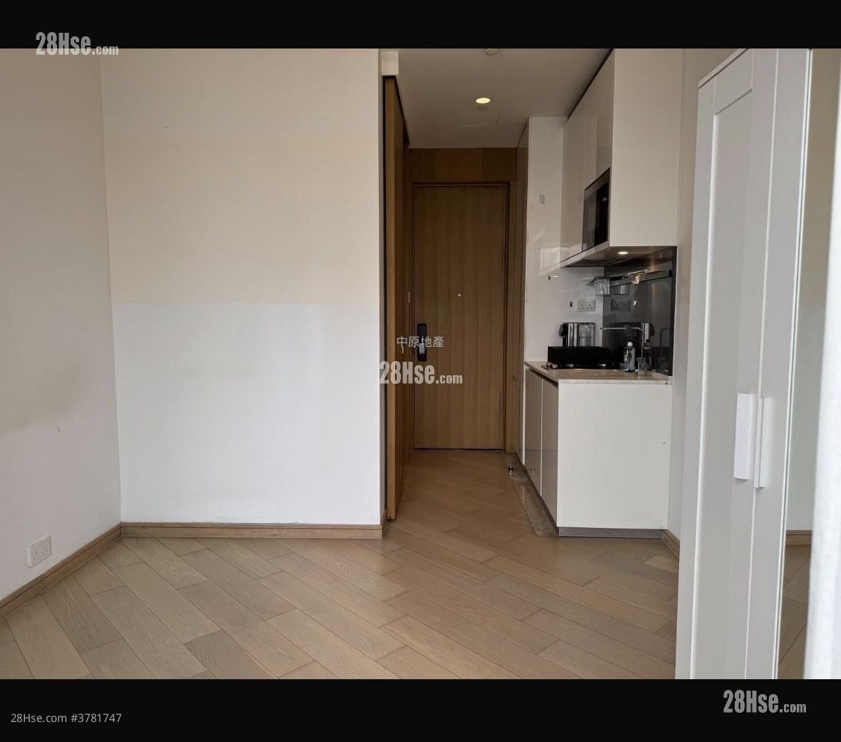 Parker33 Rental Studio , 1 Bathroom 209 ft²