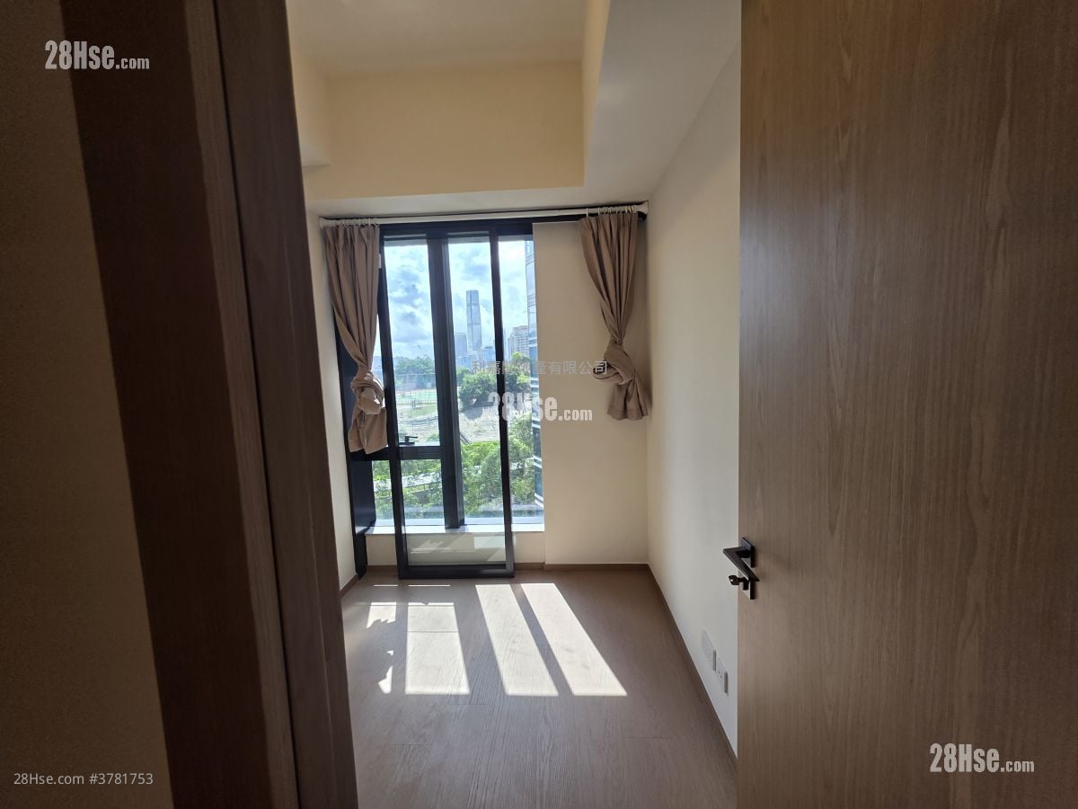 朗贤峯 租盘 2 房 , 1 浴室 528 平方尺