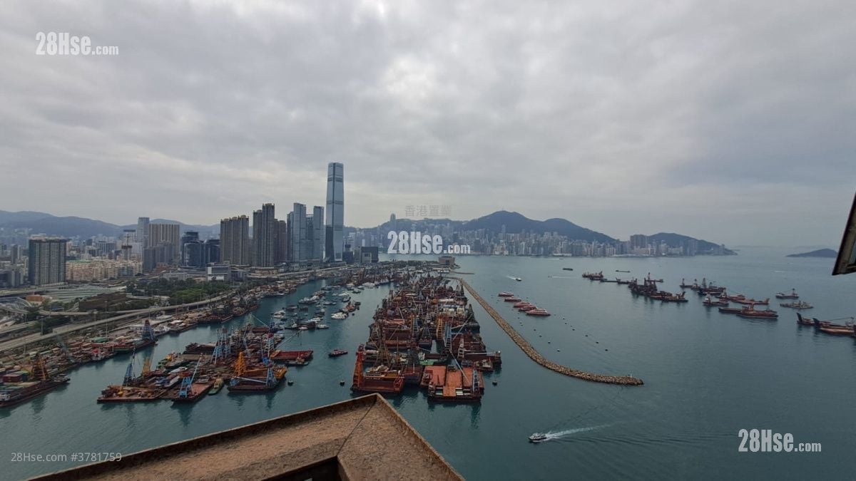 One Silversea Sell 3 Bedrooms , 2 Bathrooms 955 ft²