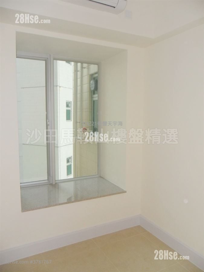 Oceanaire Sell 3 Bedrooms , 2 Bathrooms 811 ft²