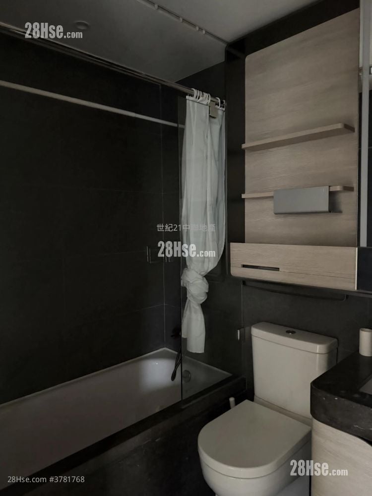 Fleur Pavilia Sell 3 Bedrooms , 2 Bathrooms 1,066 ft²