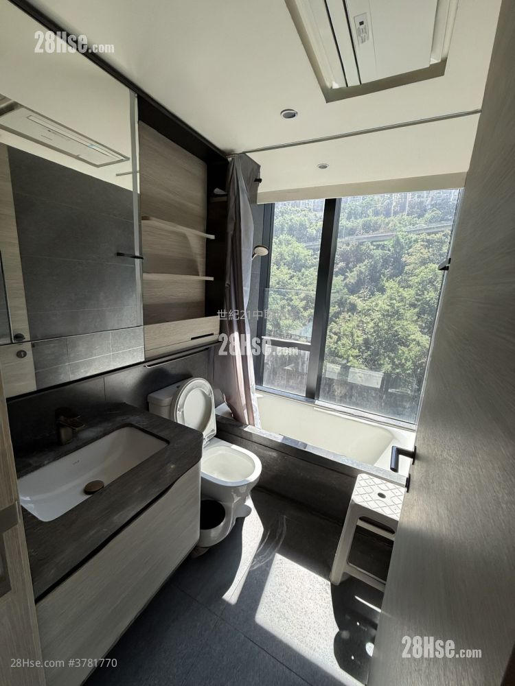 Fleur Pavilia Sell 3 Bedrooms , 1 Bathroom 804 ft²