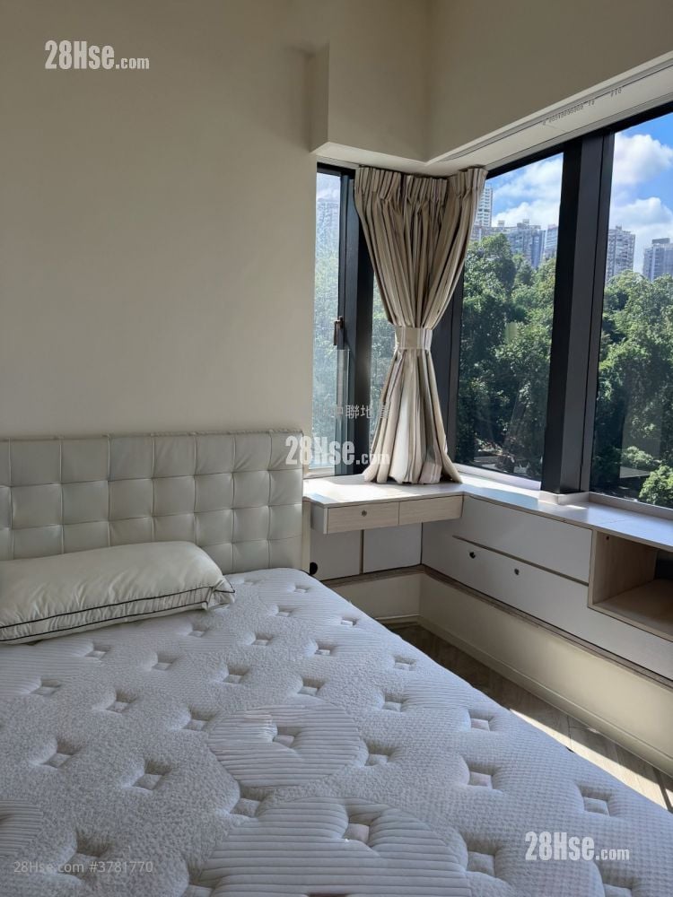 Fleur Pavilia Sell 3 Bedrooms , 1 Bathroom 804 ft²