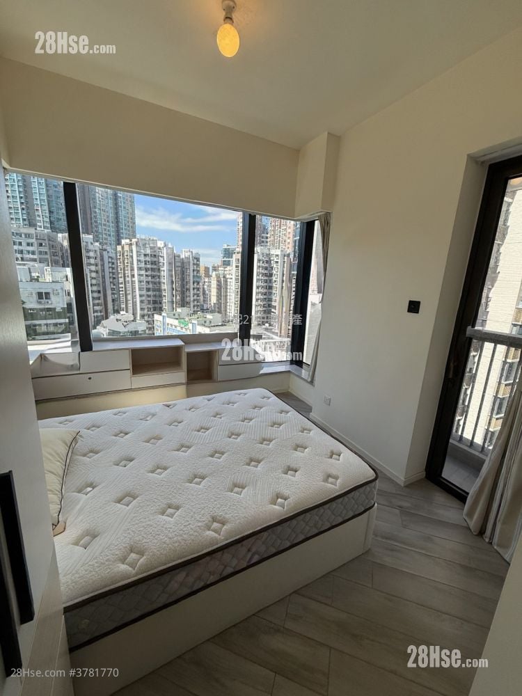 Fleur Pavilia Sell 3 Bedrooms , 1 Bathroom 804 ft²