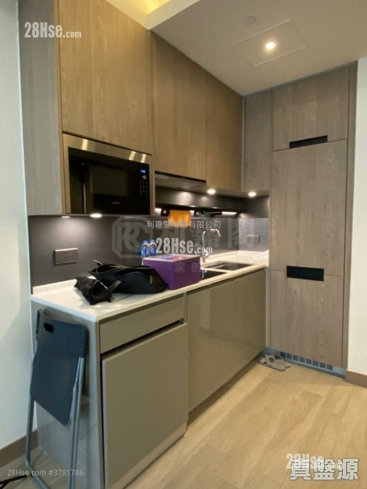 Wings At Sea Sell 1 Bedroom , 1 Bathroom 340 ft²