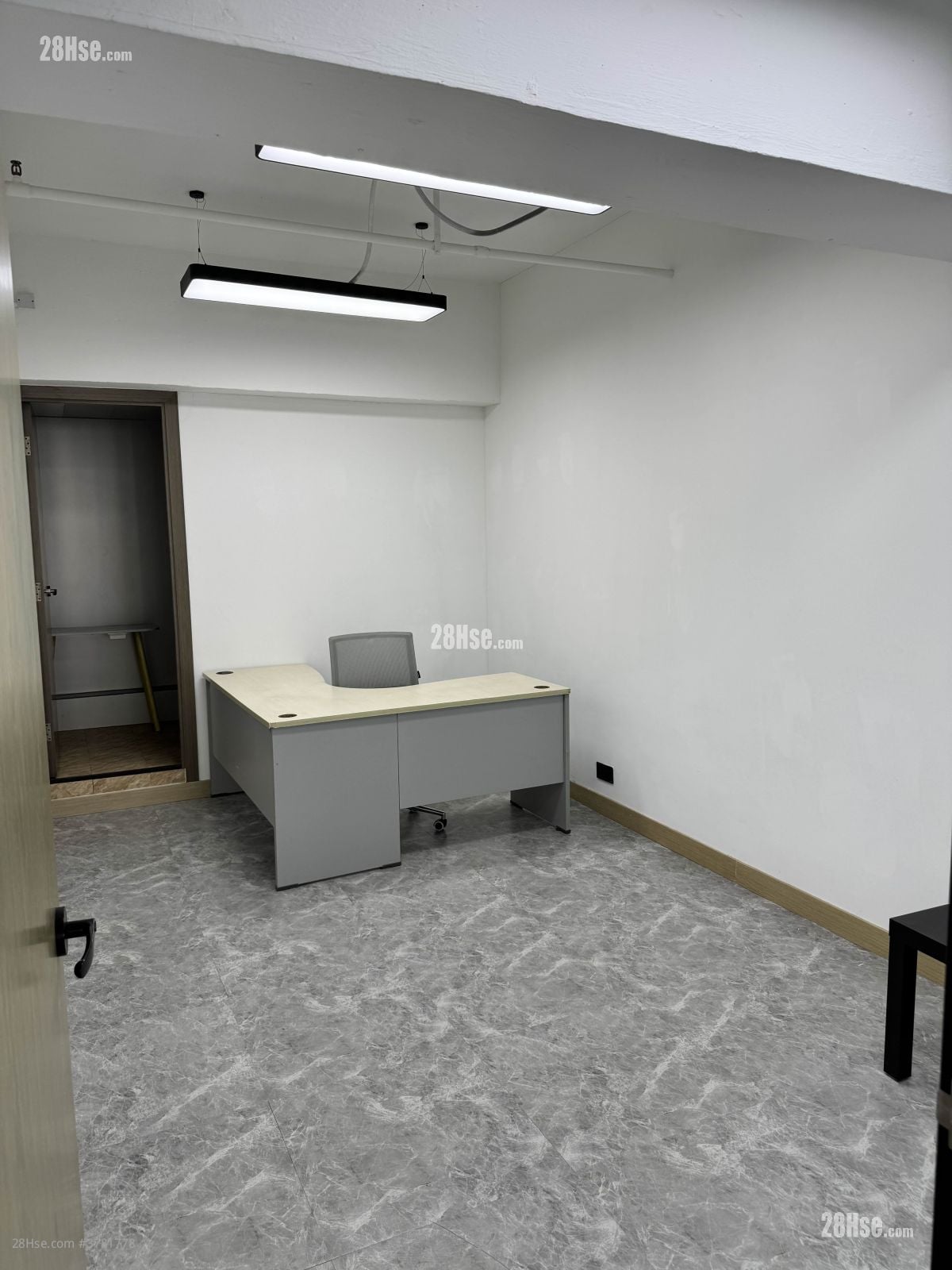 Kingsford Industrial Building Rental 5+ Bedrooms , 5+ Toilets 192 ft²