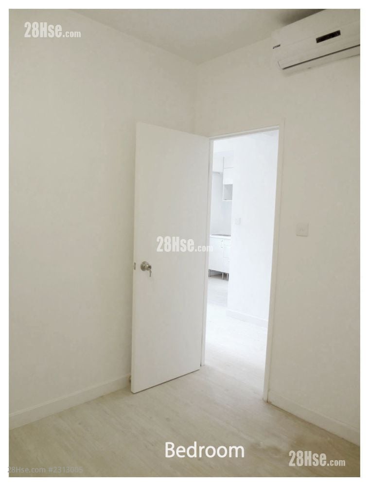 荣华大厦 售盘 1 房 , 1 浴室 378 平方尺