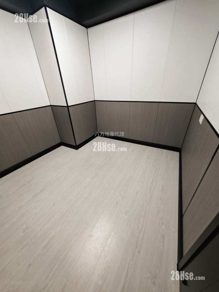 Selwyn Factory Building Rental Studio , 1 Toilet