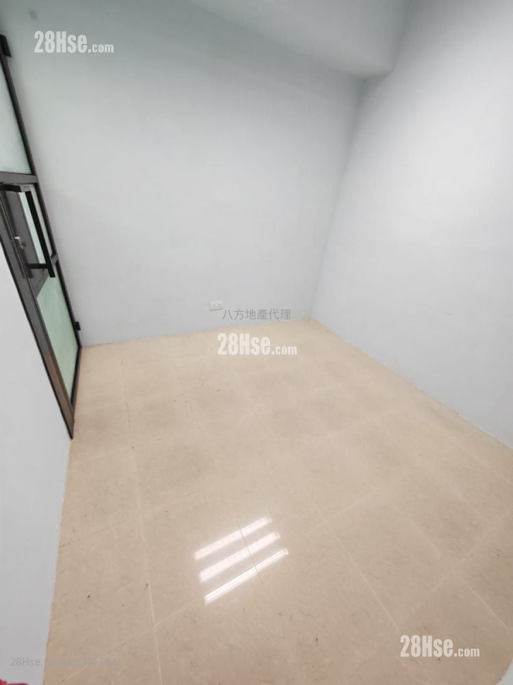 Selwyn Factory Building Rental Studio , 1 Toilet