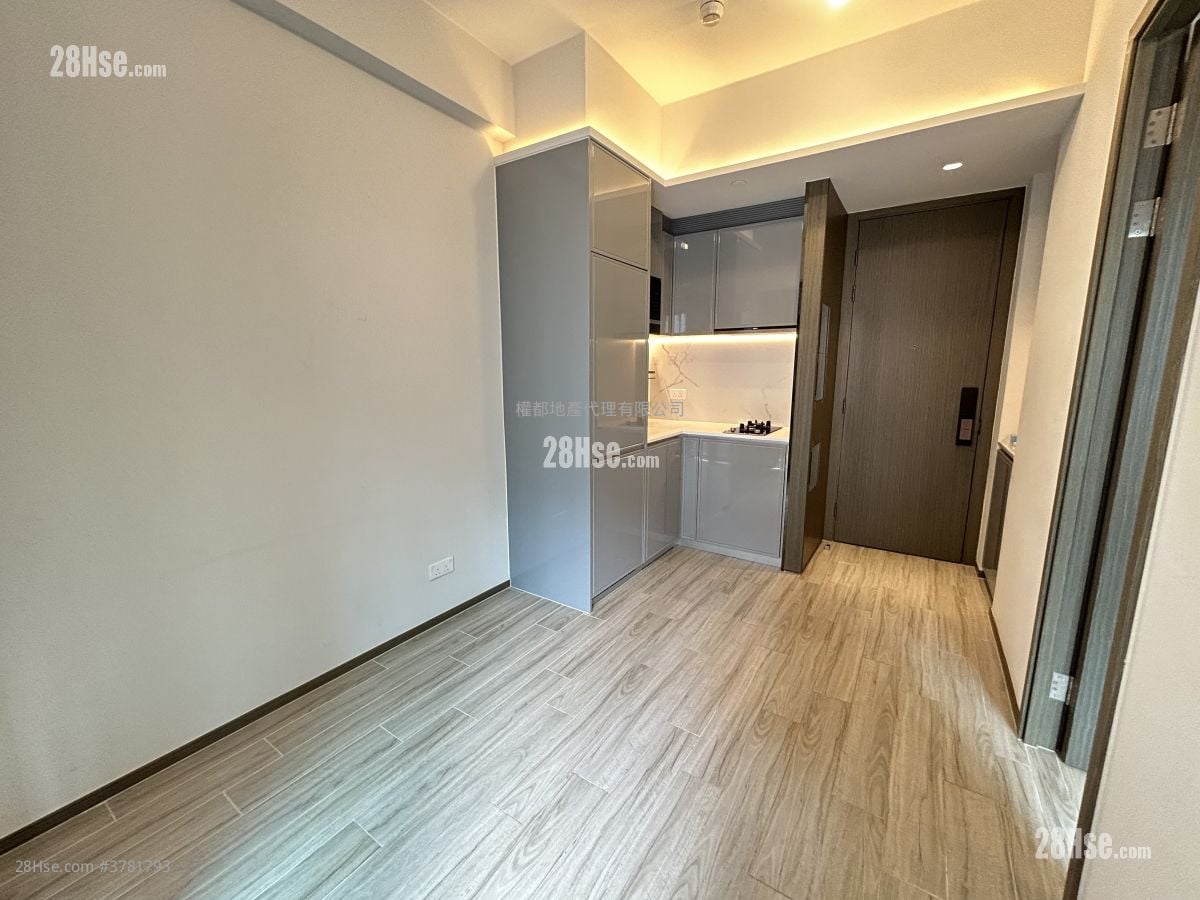 Novum Point Rental 1 Bedroom , 1 Bathroom 258 ft²