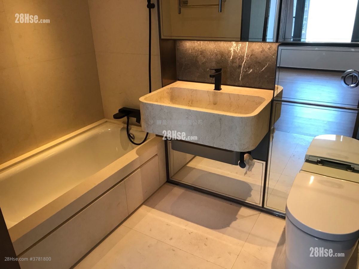 瀚然 租盘 3 房 , 2 浴室 973 平方尺