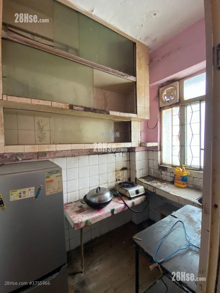 唐樓 售盤 1 房 272 平方呎