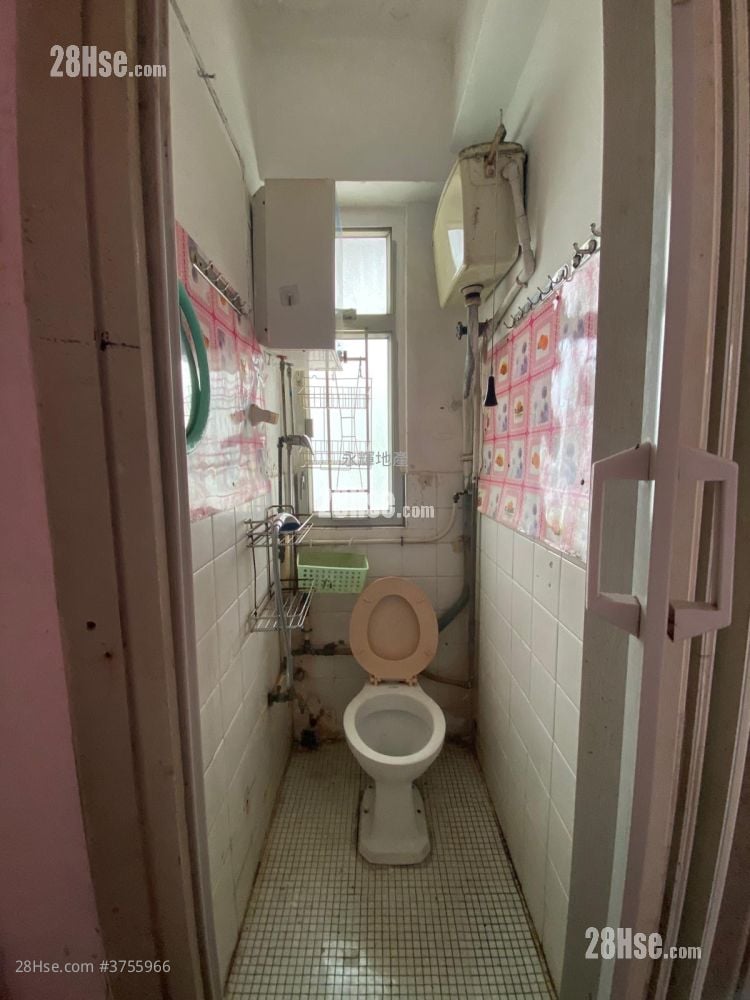 唐樓 售盤 1 房 272 平方呎