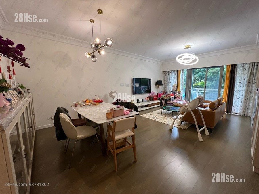 The Zumurud Sell 1,723 ft²