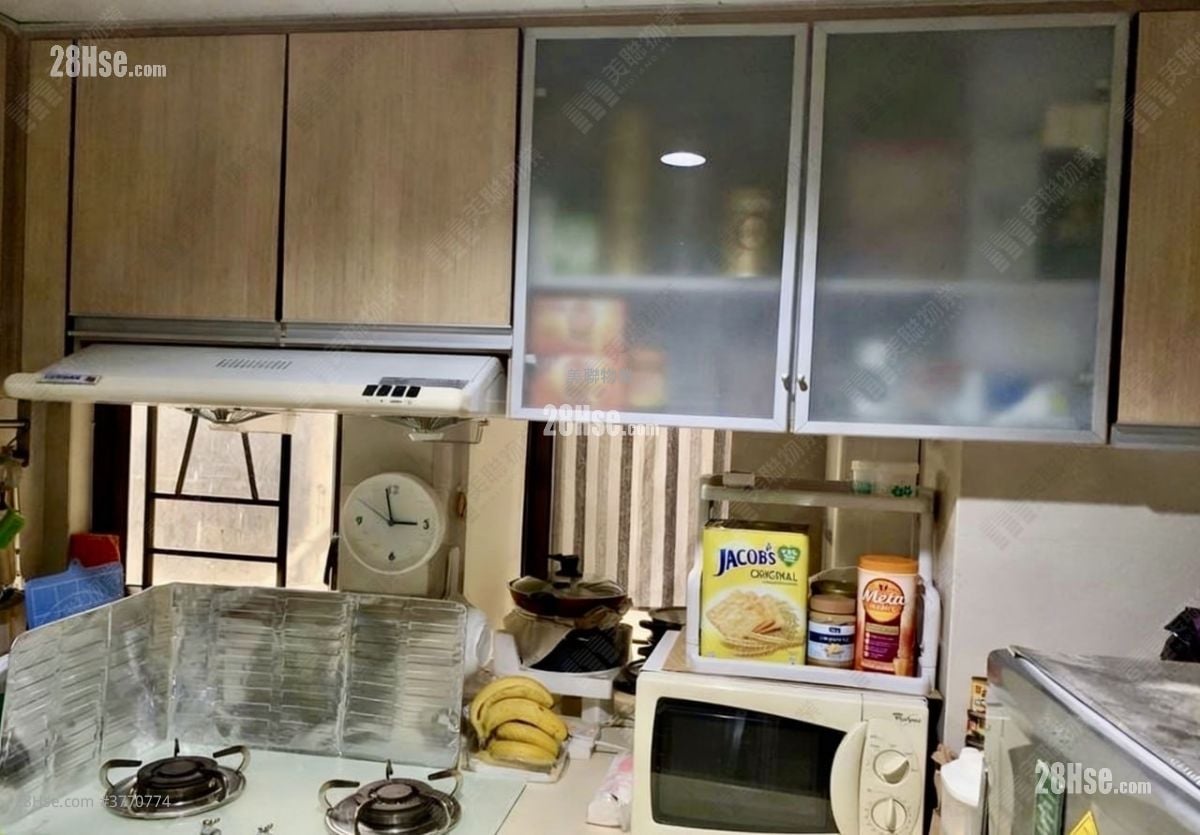 富豪花园 售盘 3 房 , 1 浴室 670 平方尺