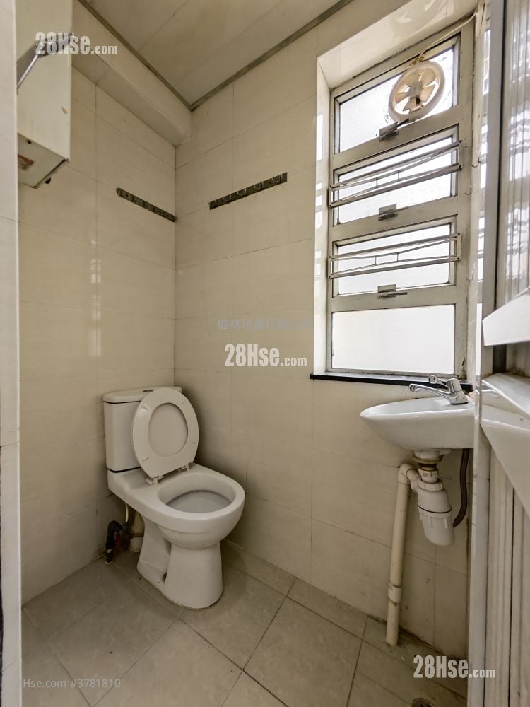Nam On Mansion Rental Studio , 1 Bathroom 130 ft²