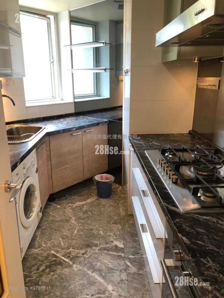 名城 售盘 3 房 , 2 浴室 958 平方尺